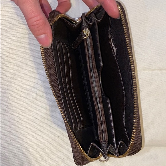 Michael Kors wallet - Picture 3 of 3